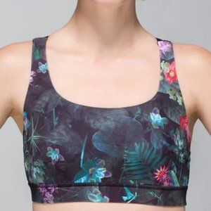 Lululemon  Energy Bra in Curious Jungle size 6